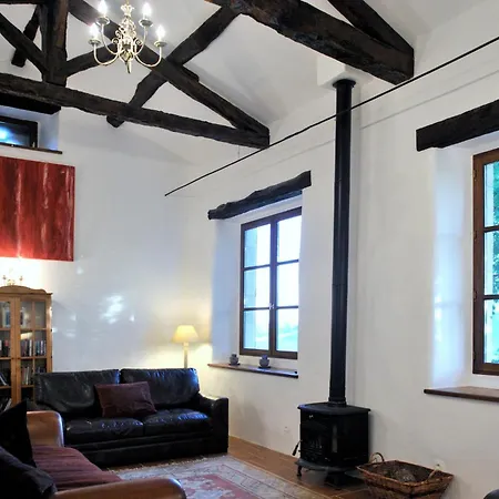 Fantastic 4 Bedroom Barn Conversion Near Cordes Sur Ciel